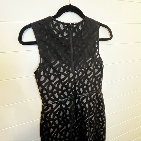 Vince Camuto Black Patterned Midi Dress Leather Stripes Lined Size 2 Whimsigoth - Picture 10 of 16